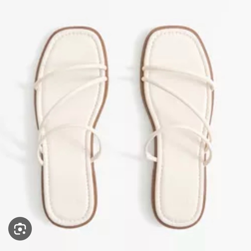 Abercrombie & Fitch Strappy Slide Sandals in White, Size 6